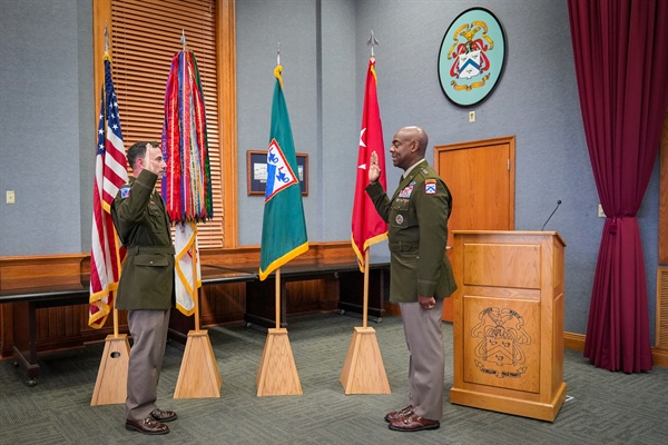 LTG Milford H. Beagle, Jr., CAC CG Promotes LTC Peyton Hurley