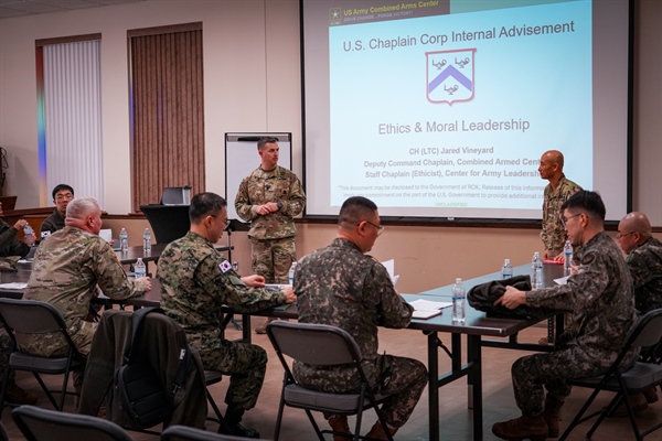 CAL ethicist briefs ROK chaplains