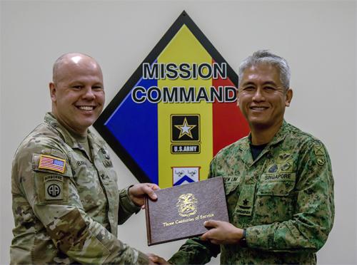 Singapore TRADOC commander meets with MCCoE leaders